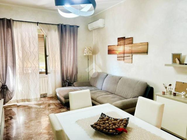 Appartamento in vendita a Roma RM