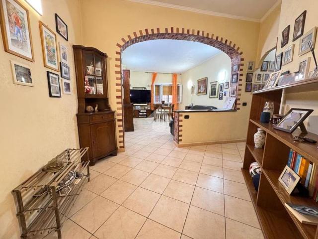 Appartamento in vendita a Roma RM