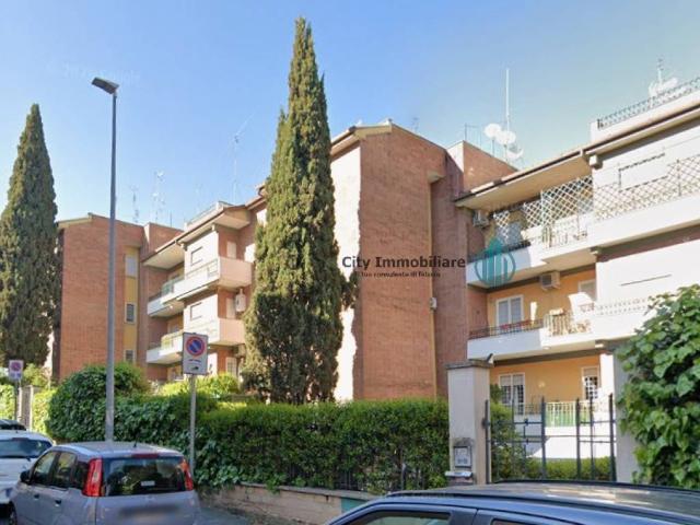 Appartamento in vendita a Roma RM
