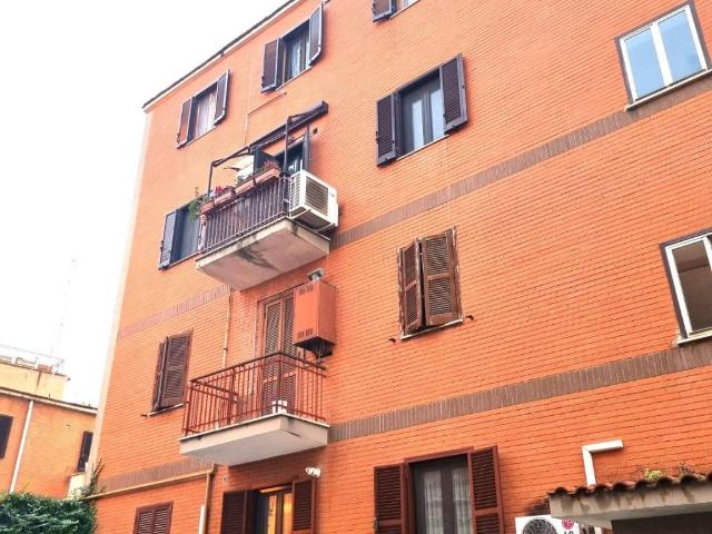 Appartamento in vendita a Roma RM