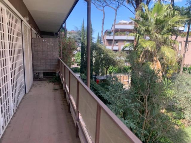 Appartamento in vendita a Roma RM