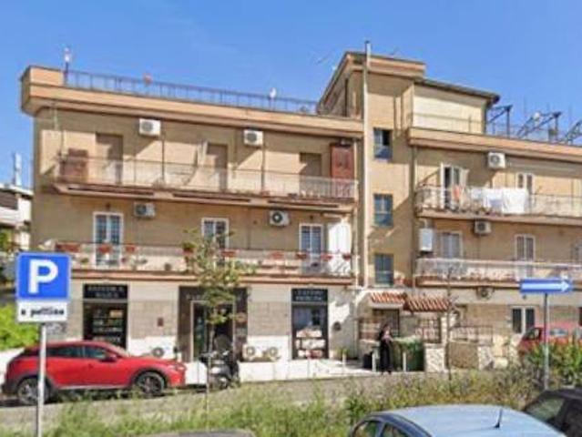 Appartamento in vendita a Roma RM