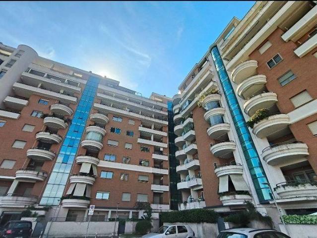 Appartamento in vendita a Roma RM