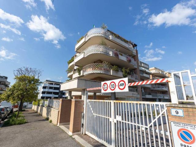 Appartamento in vendita a Roma RM