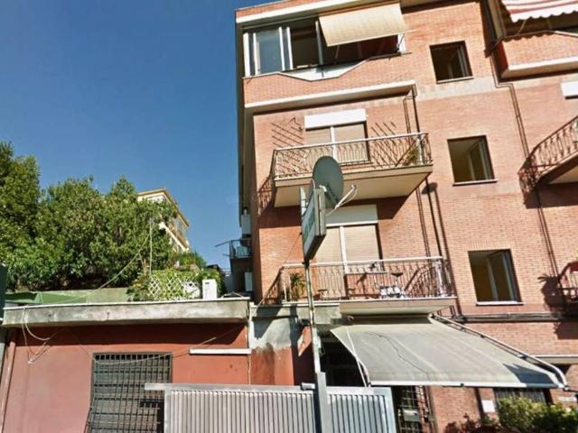 Appartamento in vendita a Roma RM