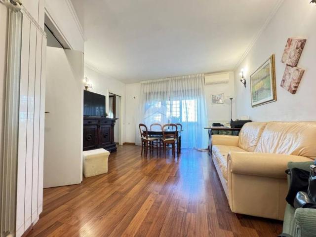 Appartamento in vendita a Roma RM