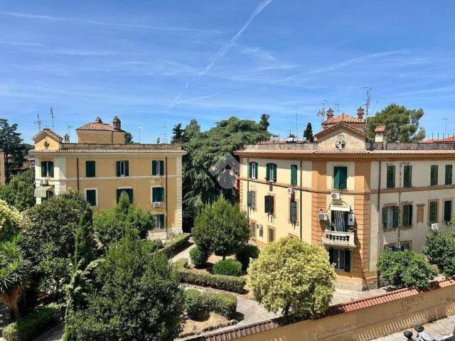 Appartamento in vendita a Roma RM