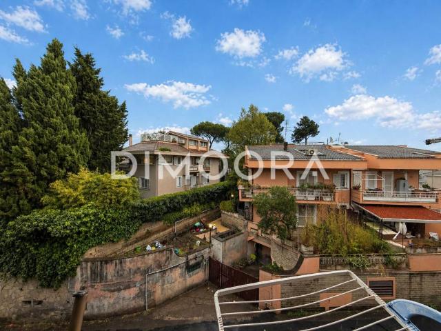 Appartamento in vendita a Roma RM