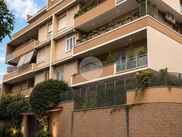 Appartamento in vendita a Roma RM