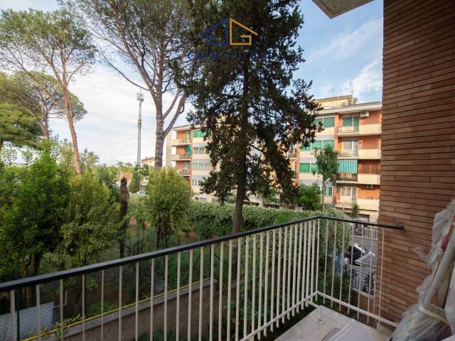 Appartamento in vendita a Roma RM