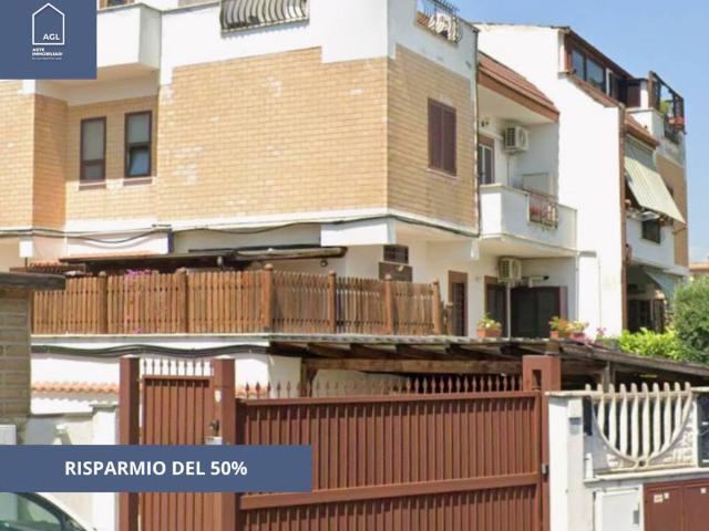 Appartamento in vendita a Roma RM