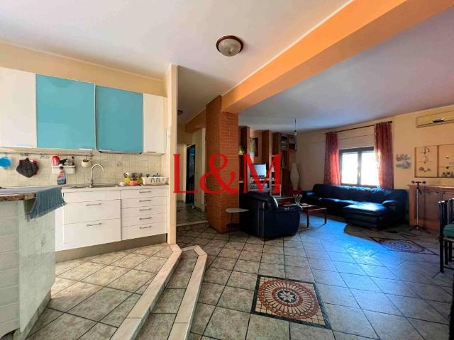 Appartamento in vendita a Roma RM