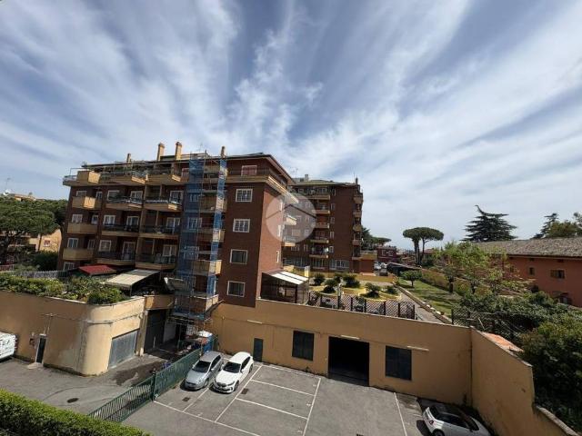 Appartamento in vendita a Roma RM
