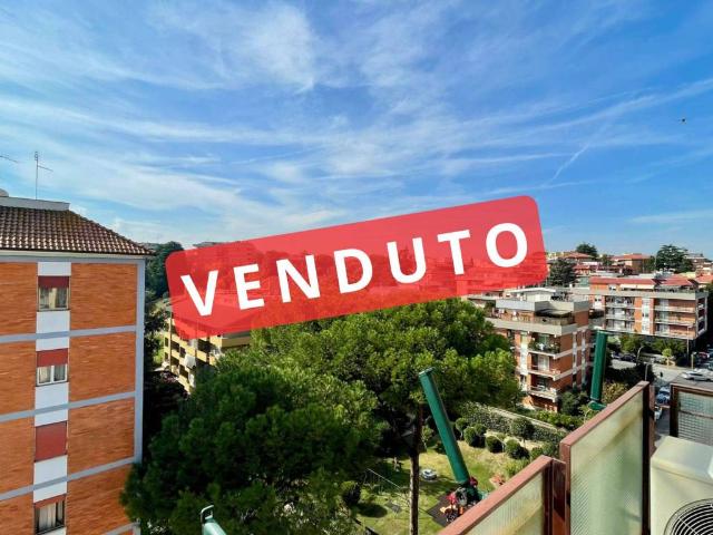 Appartamento in vendita a Roma RM