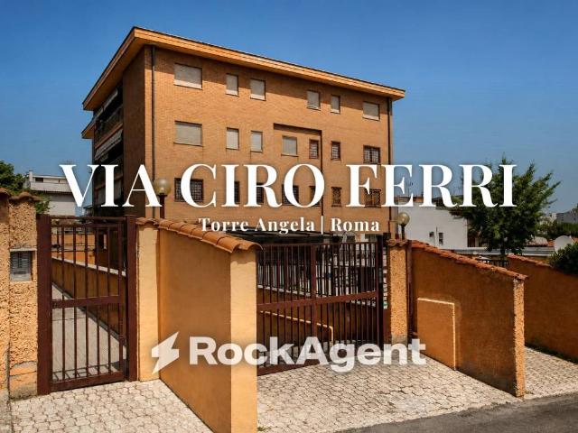 Appartamento in vendita a Roma RM