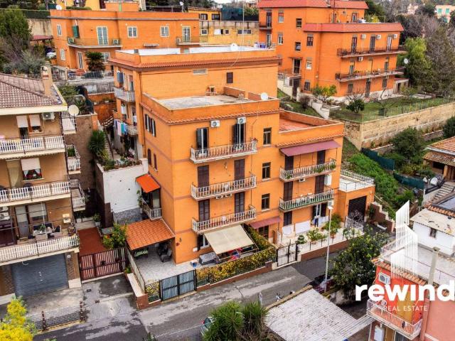 Appartamento in vendita a Roma RM