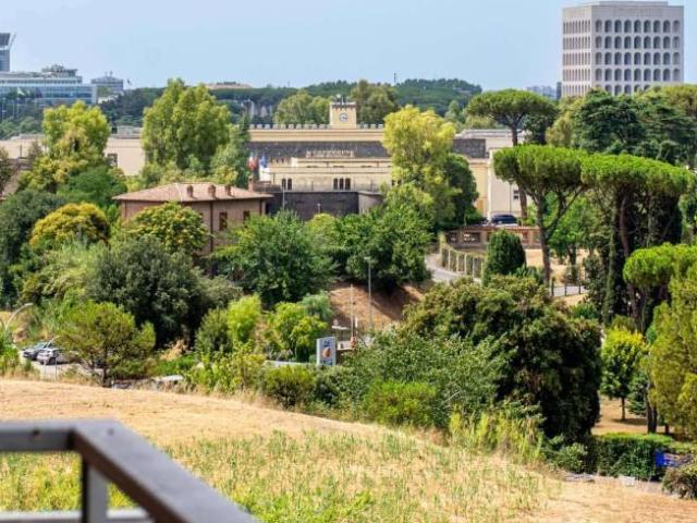Appartamento in vendita a Roma RM