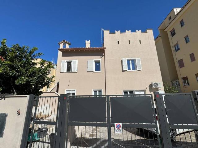 Appartamento in vendita a Roma RM