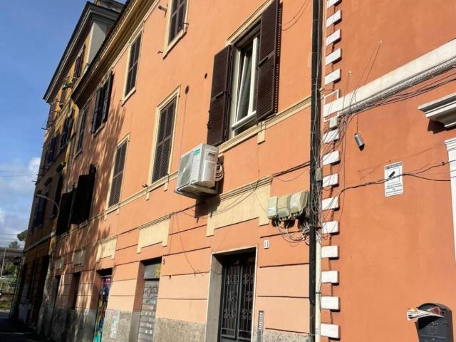 Appartamento in vendita a Roma RM