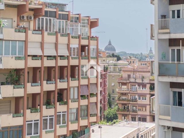 Appartamento in vendita a Roma RM