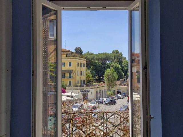 Appartamento in vendita a Roma RM