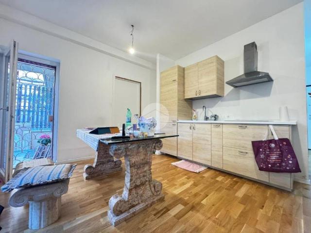 Appartamento in vendita a Roma RM