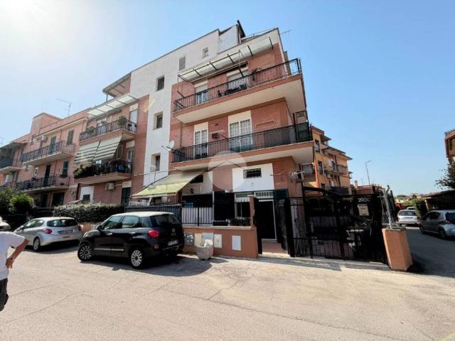 Appartamento in vendita a Roma RM