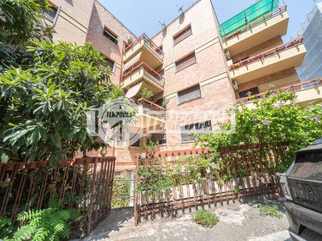 Appartamento in vendita a Roma RM