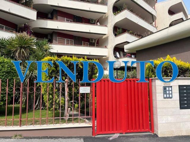 Appartamento in vendita a Roma RM