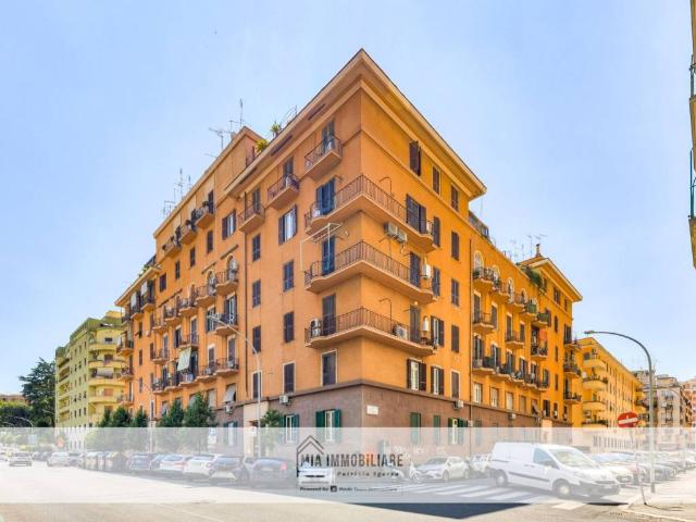 Appartamento in vendita a Roma RM