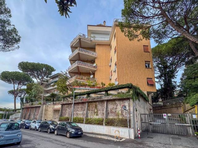 Appartamento in vendita a Roma RM