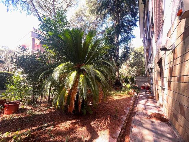 Appartamento in vendita a Roma RM