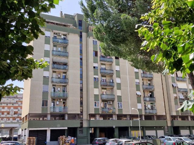 Appartamento in vendita a Roma RM