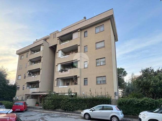 Appartamento in vendita a Roma RM