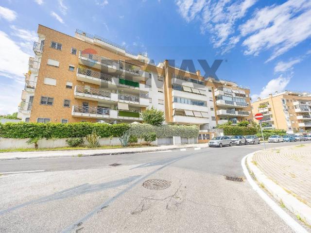 Appartamento in vendita a Roma RM
