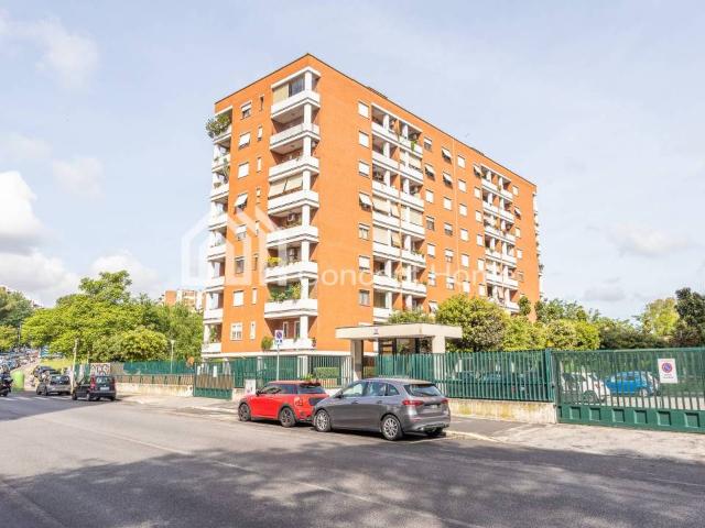 Appartamento in vendita a Roma RM