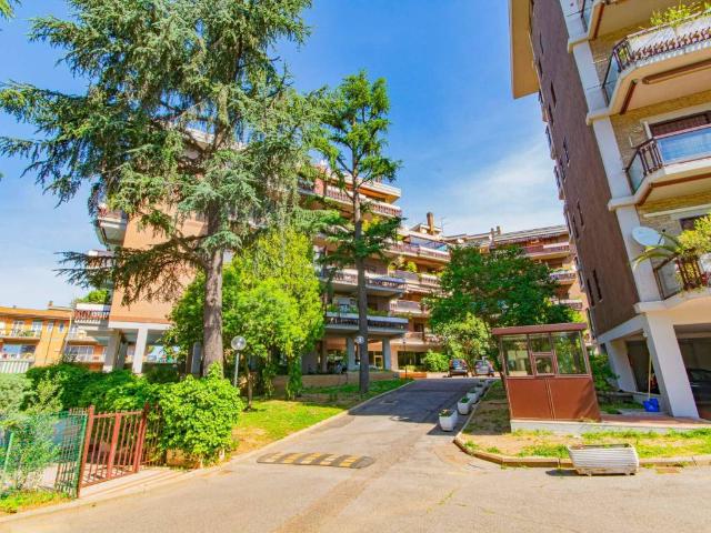 Appartamento in vendita a Roma RM