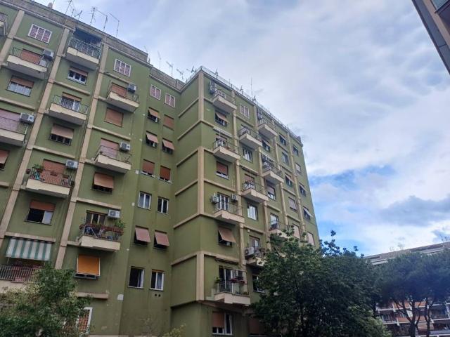 Appartamento in vendita a Roma RM