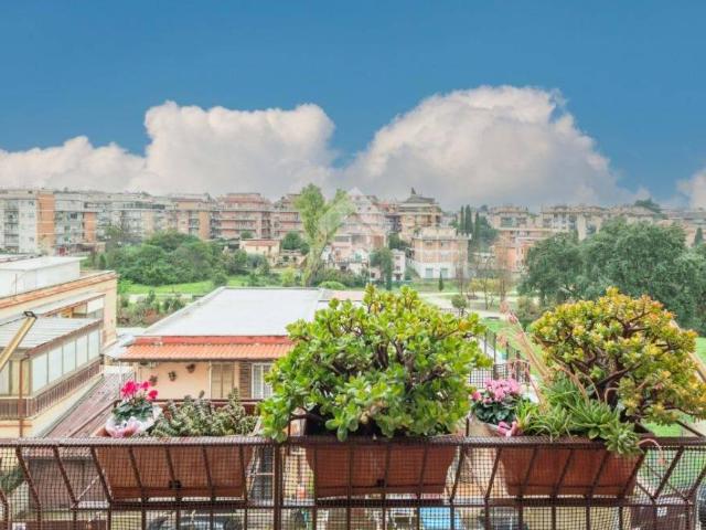 Appartamento in vendita a Roma RM