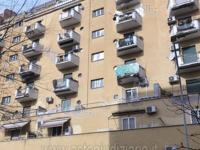 Appartamento in vendita a Roma RM