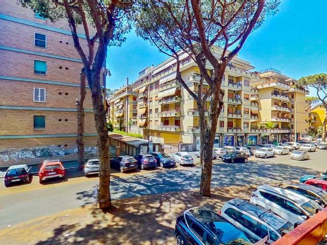 Appartamento in vendita a Roma RM