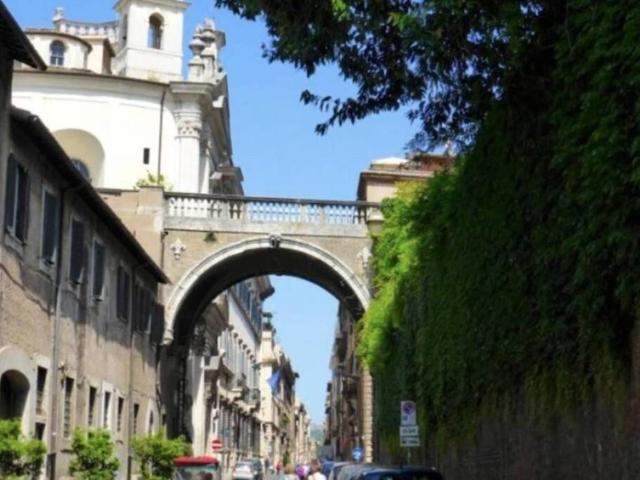 Appartamento in vendita a Roma RM