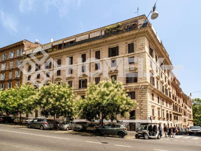Appartamento in vendita a Roma RM