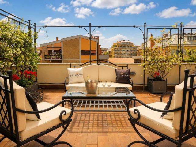 Appartamento in vendita a Roma RM