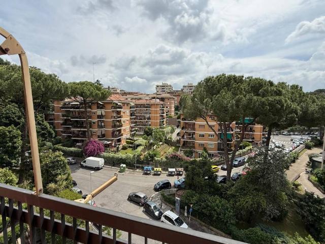 Appartamento in vendita a Roma RM