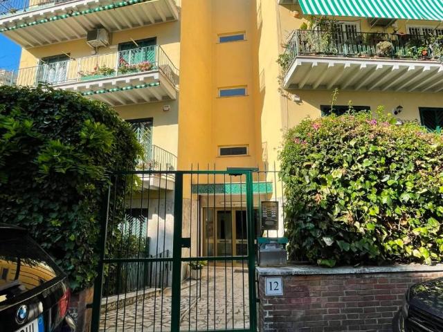 Appartamento in vendita a Roma RM