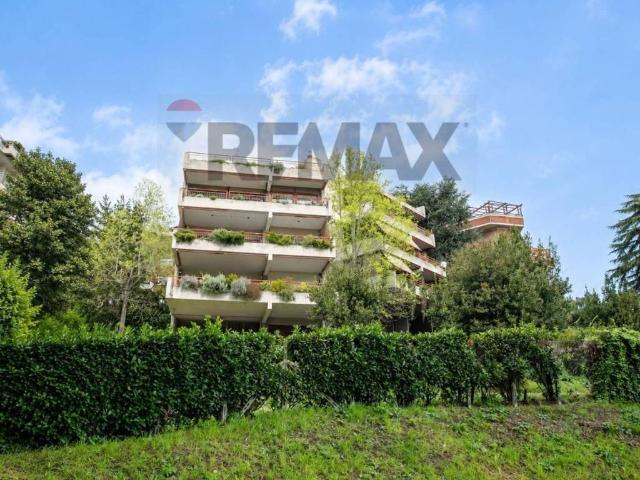 Appartamento in vendita a Roma RM