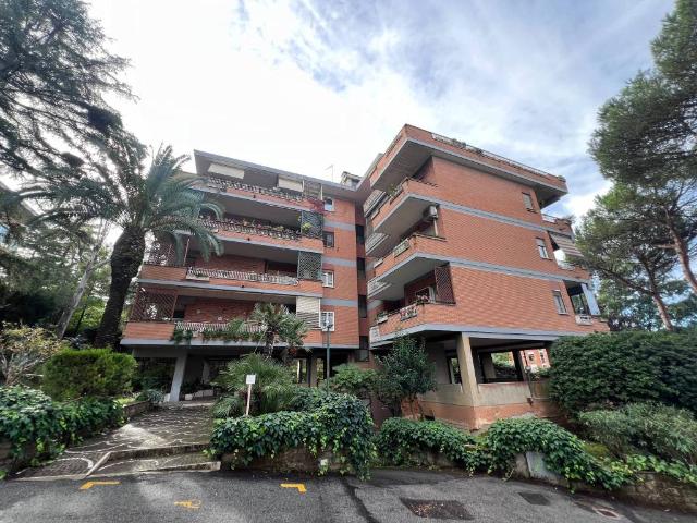 Appartamento in vendita a Roma RM