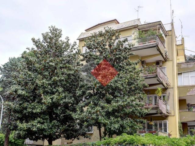 Appartamento in vendita a Roma RM
