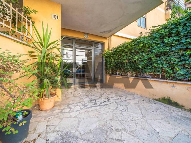 Appartamento in vendita a Roma RM